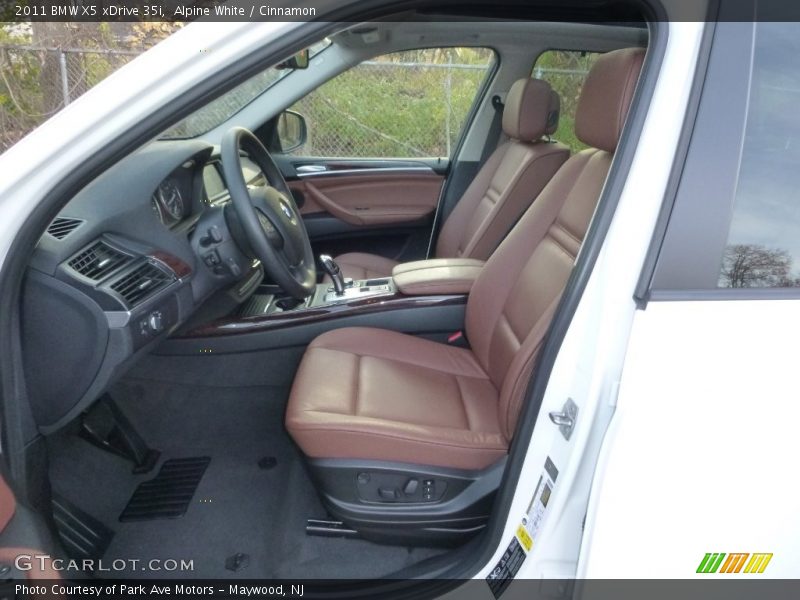 Alpine White / Cinnamon 2011 BMW X5 xDrive 35i