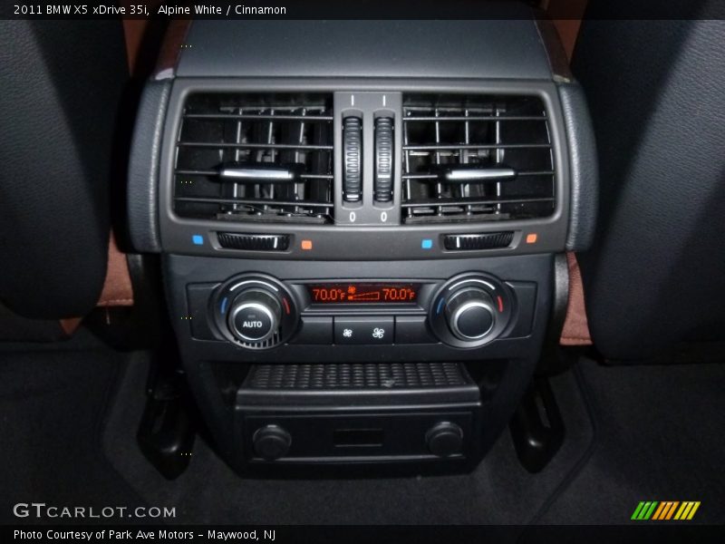 Alpine White / Cinnamon 2011 BMW X5 xDrive 35i