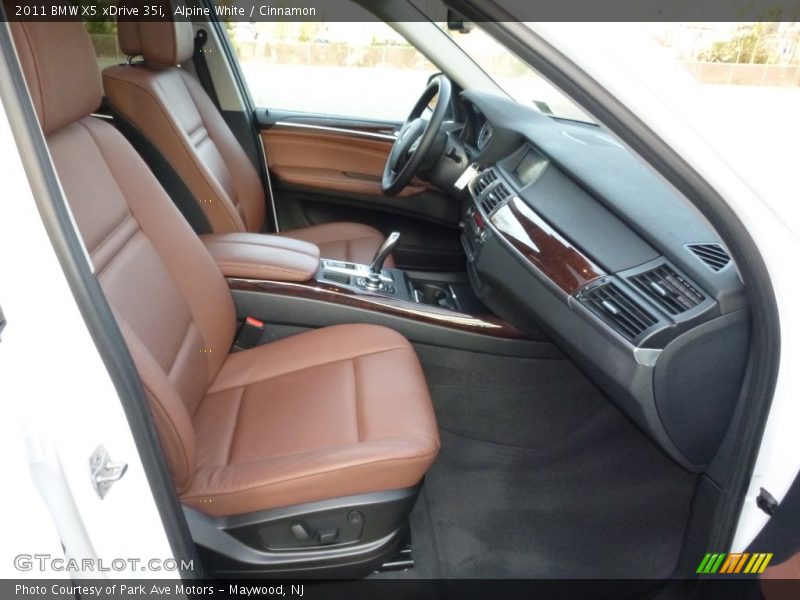 Alpine White / Cinnamon 2011 BMW X5 xDrive 35i