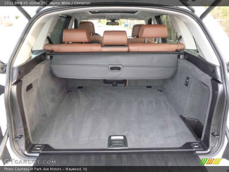 Alpine White / Cinnamon 2011 BMW X5 xDrive 35i