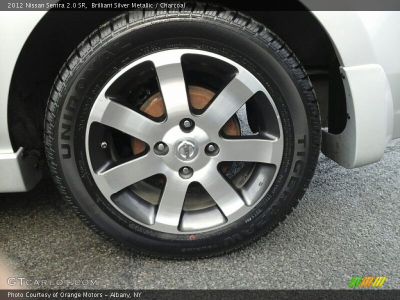 Brilliant Silver Metallic / Charcoal 2012 Nissan Sentra 2.0 SR