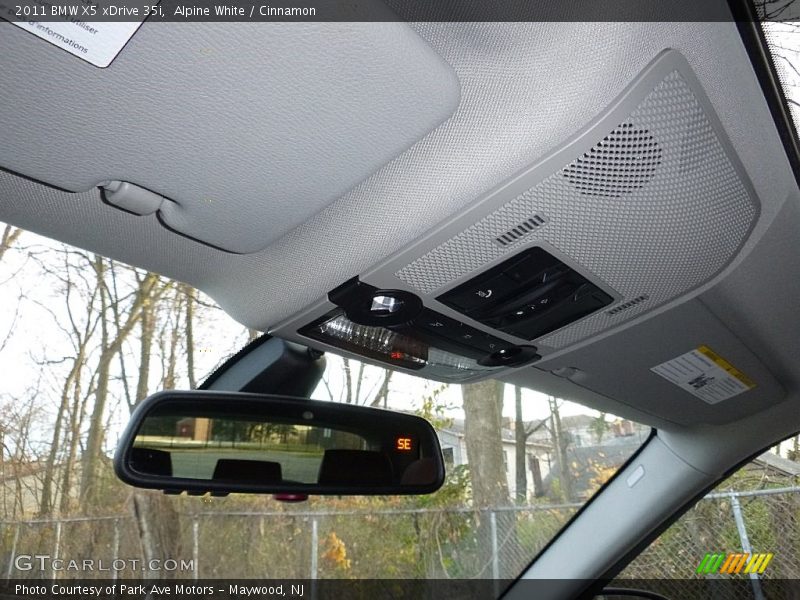 Alpine White / Cinnamon 2011 BMW X5 xDrive 35i
