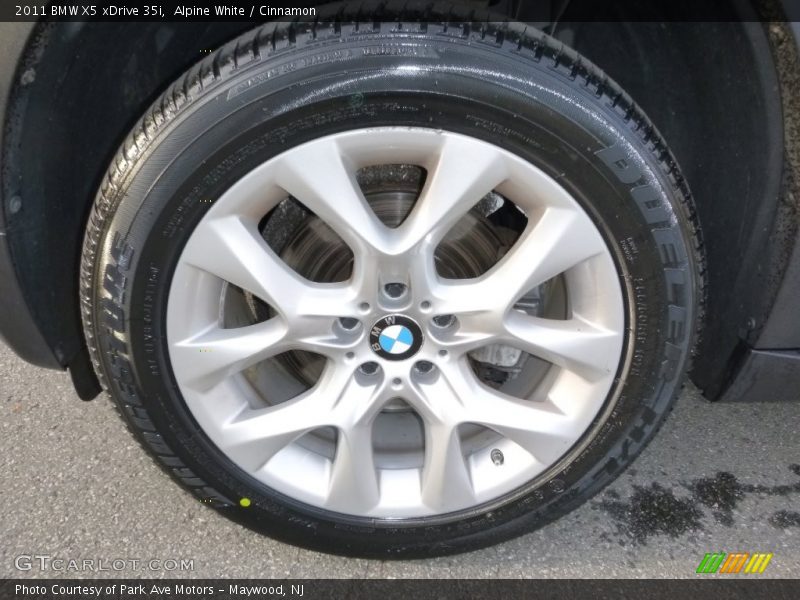 Alpine White / Cinnamon 2011 BMW X5 xDrive 35i