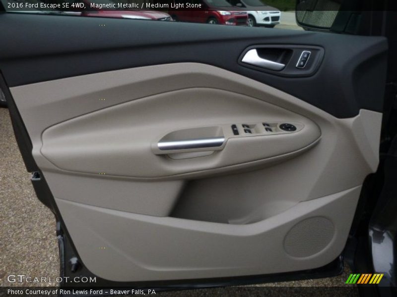 Magnetic Metallic / Medium Light Stone 2016 Ford Escape SE 4WD