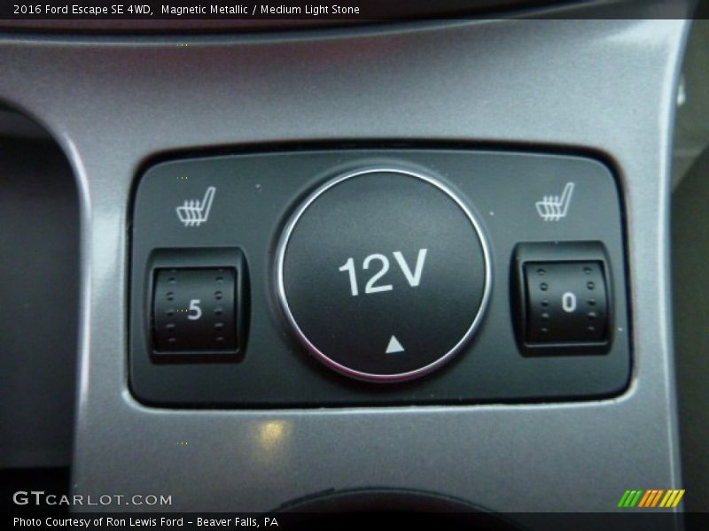 Magnetic Metallic / Medium Light Stone 2016 Ford Escape SE 4WD
