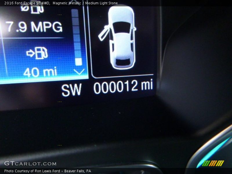 Magnetic Metallic / Medium Light Stone 2016 Ford Escape SE 4WD