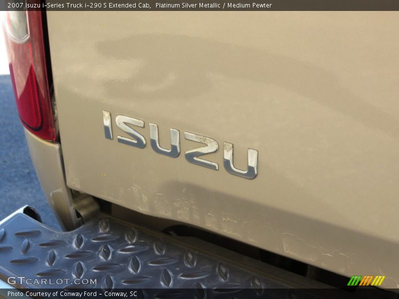 Platinum Silver Metallic / Medium Pewter 2007 Isuzu i-Series Truck i-290 S Extended Cab