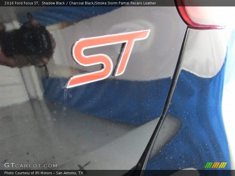 Shadow Black / Charcoal Black/Smoke Storm Partial Recaro Leather 2016 Ford Focus ST