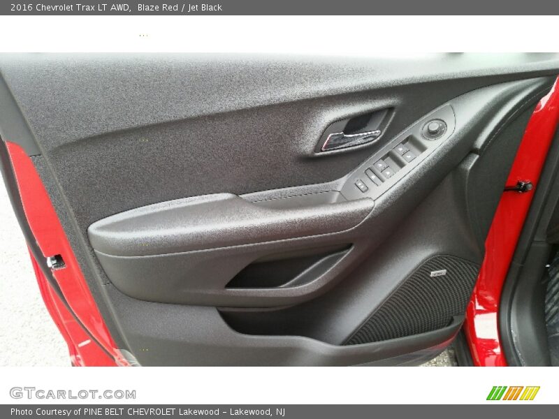 Blaze Red / Jet Black 2016 Chevrolet Trax LT AWD