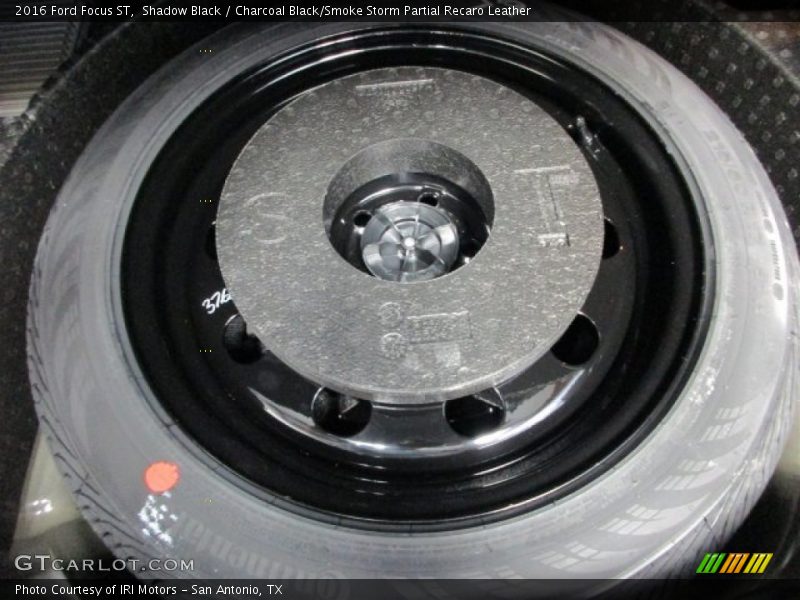 Shadow Black / Charcoal Black/Smoke Storm Partial Recaro Leather 2016 Ford Focus ST