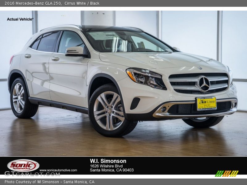 Cirrus White / Black 2016 Mercedes-Benz GLA 250