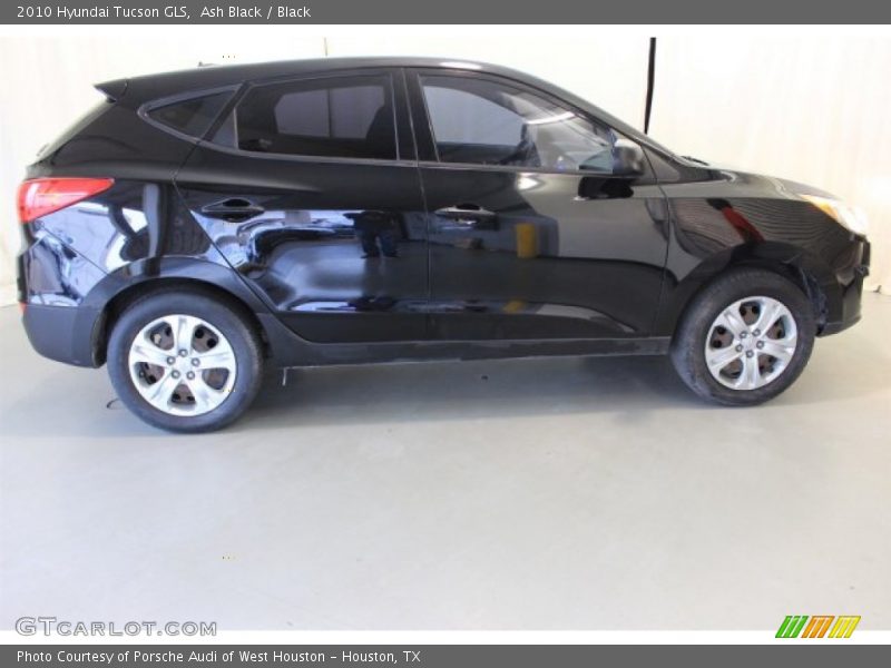 Ash Black / Black 2010 Hyundai Tucson GLS