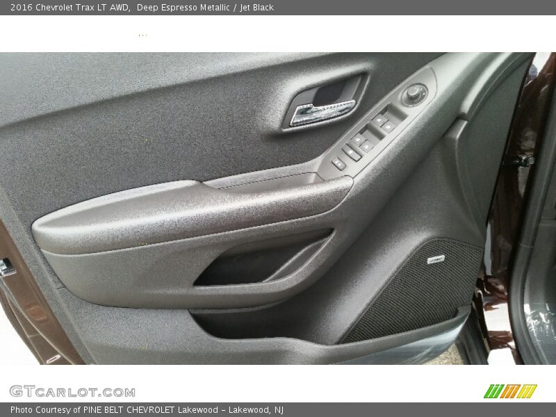 Deep Espresso Metallic / Jet Black 2016 Chevrolet Trax LT AWD