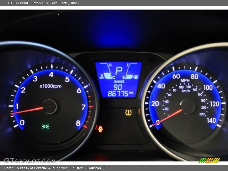 Ash Black / Black 2010 Hyundai Tucson GLS