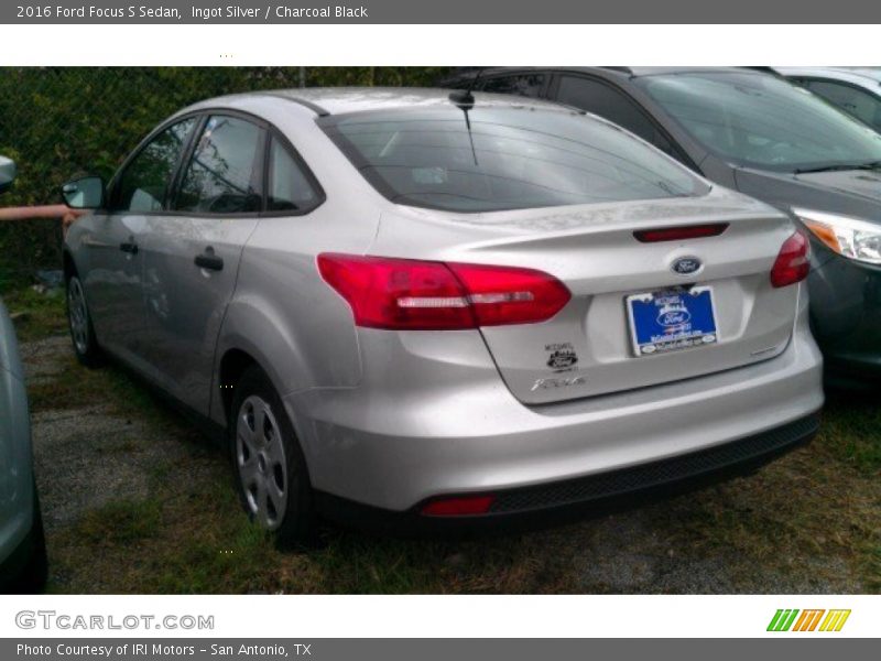 Ingot Silver / Charcoal Black 2016 Ford Focus S Sedan