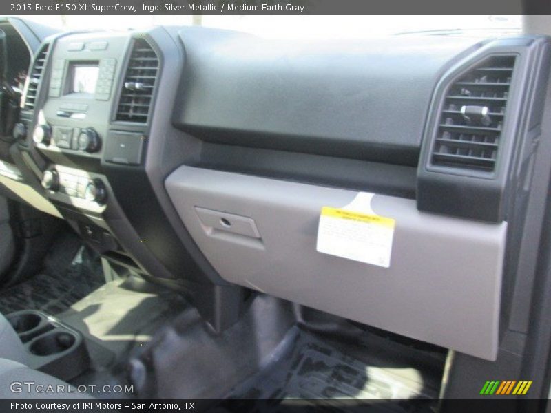Ingot Silver Metallic / Medium Earth Gray 2015 Ford F150 XL SuperCrew