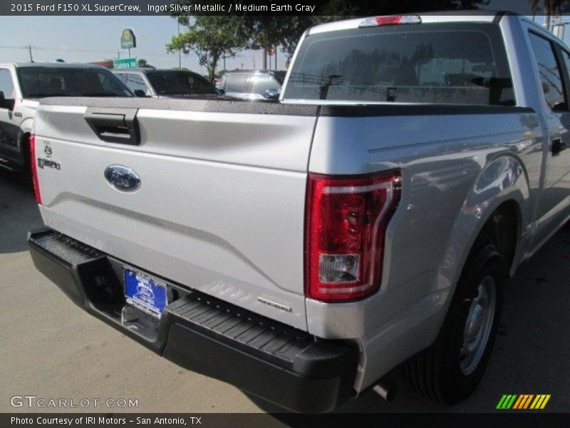 Ingot Silver Metallic / Medium Earth Gray 2015 Ford F150 XL SuperCrew