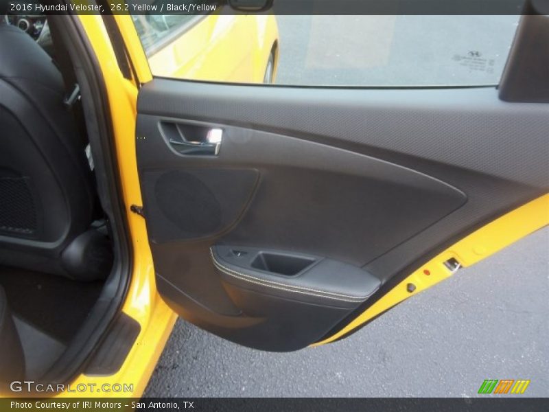 26.2 Yellow / Black/Yellow 2016 Hyundai Veloster