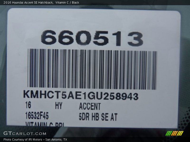 Vitamin C / Black 2016 Hyundai Accent SE Hatchback