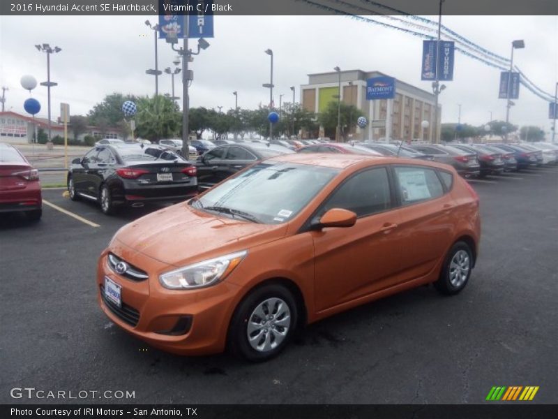 Vitamin C / Black 2016 Hyundai Accent SE Hatchback