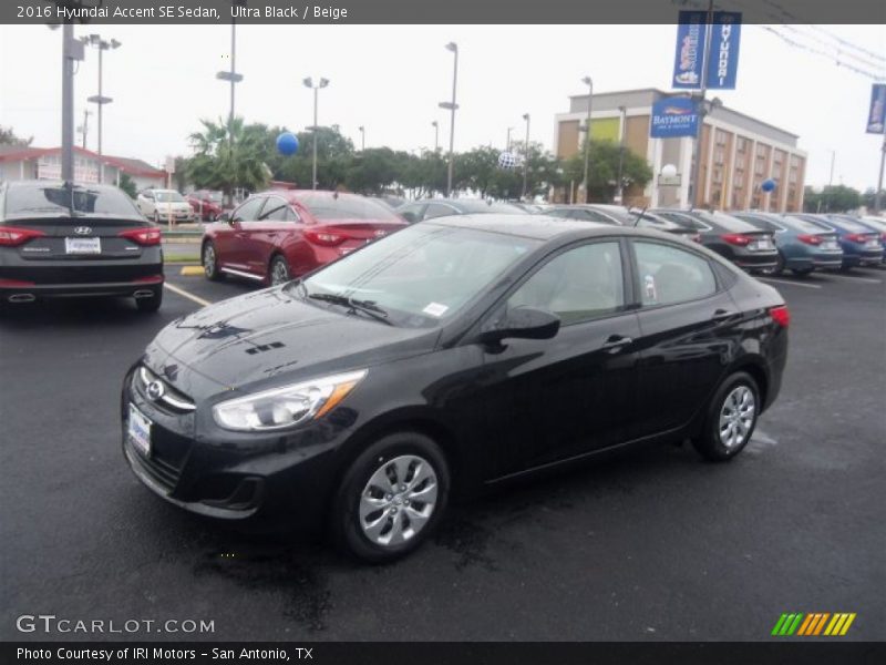 Ultra Black / Beige 2016 Hyundai Accent SE Sedan