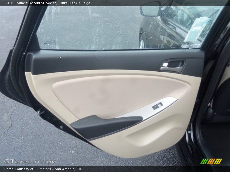Ultra Black / Beige 2016 Hyundai Accent SE Sedan