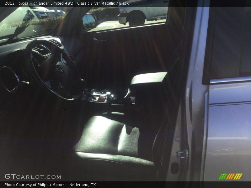 Classic Silver Metallic / Black 2013 Toyota Highlander Limited 4WD