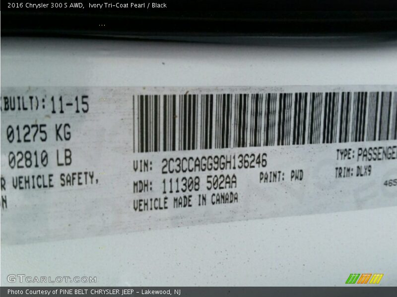 2016 300 S AWD Ivory Tri-Coat Pearl Color Code PWD