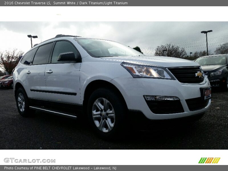 Summit White / Dark Titanium/Light Titanium 2016 Chevrolet Traverse LS