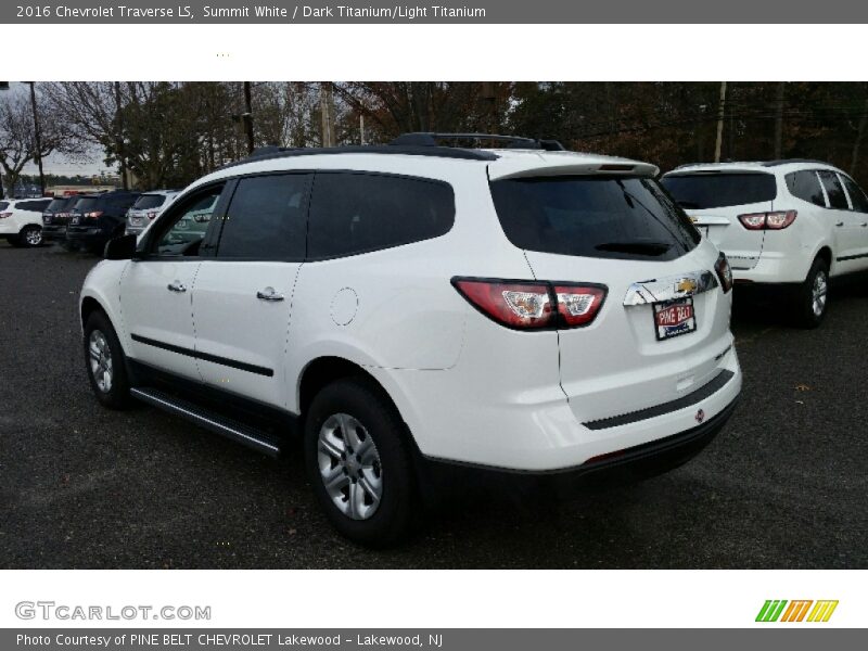 Summit White / Dark Titanium/Light Titanium 2016 Chevrolet Traverse LS