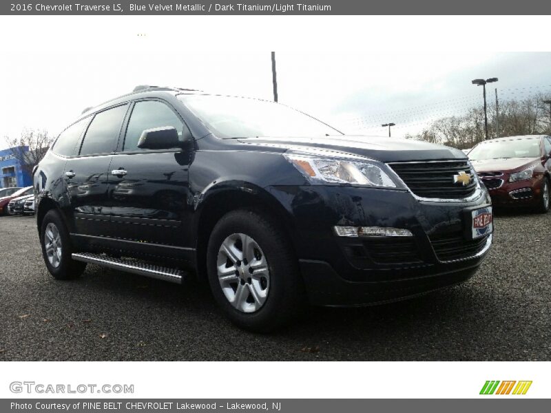 Blue Velvet Metallic / Dark Titanium/Light Titanium 2016 Chevrolet Traverse LS