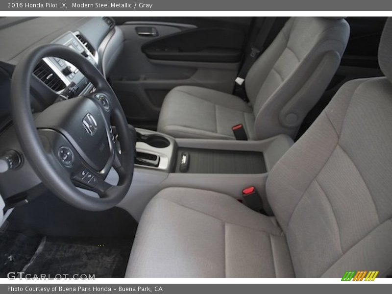 Modern Steel Metallic / Gray 2016 Honda Pilot LX