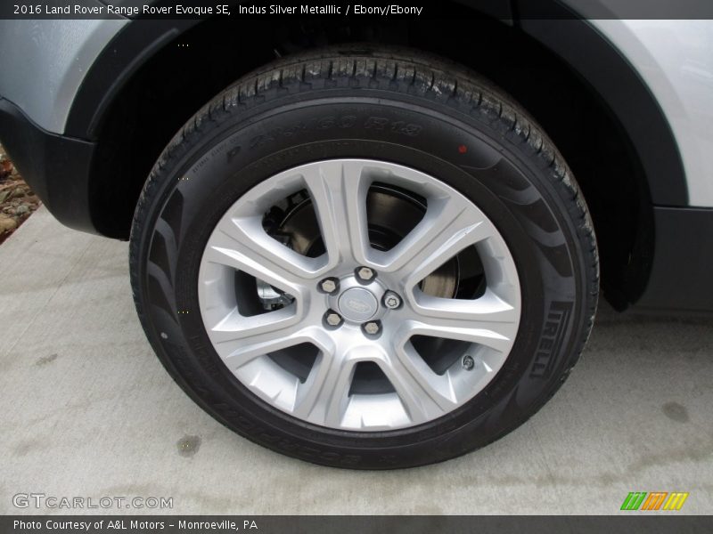 Indus Silver Metalllic / Ebony/Ebony 2016 Land Rover Range Rover Evoque SE