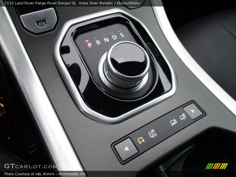 Indus Silver Metalllic / Ebony/Ebony 2016 Land Rover Range Rover Evoque SE