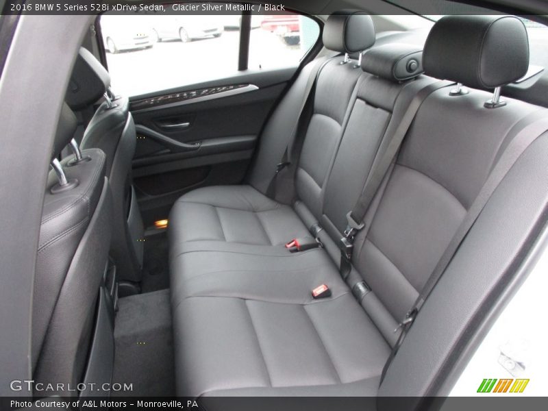 Rear Seat of 2016 5 Series 528i xDrive Sedan
