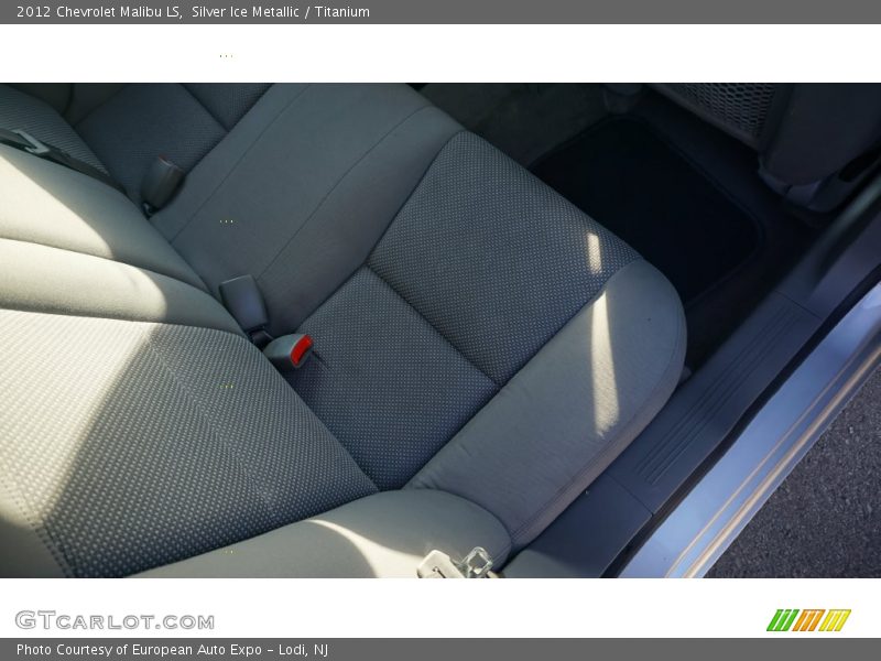 Silver Ice Metallic / Titanium 2012 Chevrolet Malibu LS