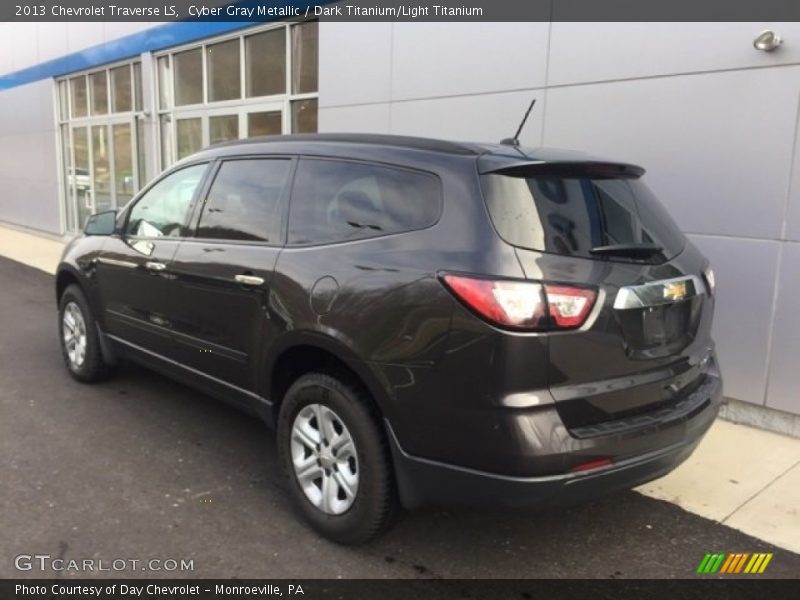 Cyber Gray Metallic / Dark Titanium/Light Titanium 2013 Chevrolet Traverse LS