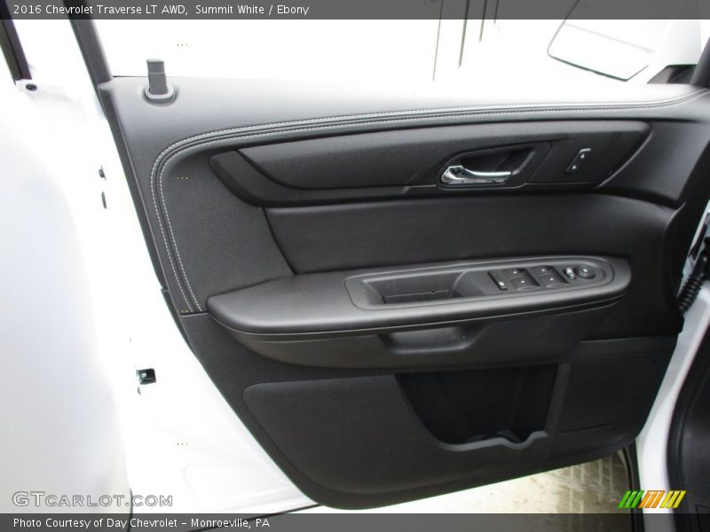 Summit White / Ebony 2016 Chevrolet Traverse LT AWD