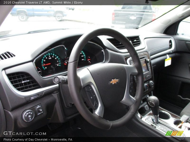 Summit White / Ebony 2016 Chevrolet Traverse LT AWD