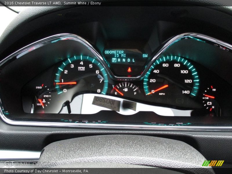 Summit White / Ebony 2016 Chevrolet Traverse LT AWD