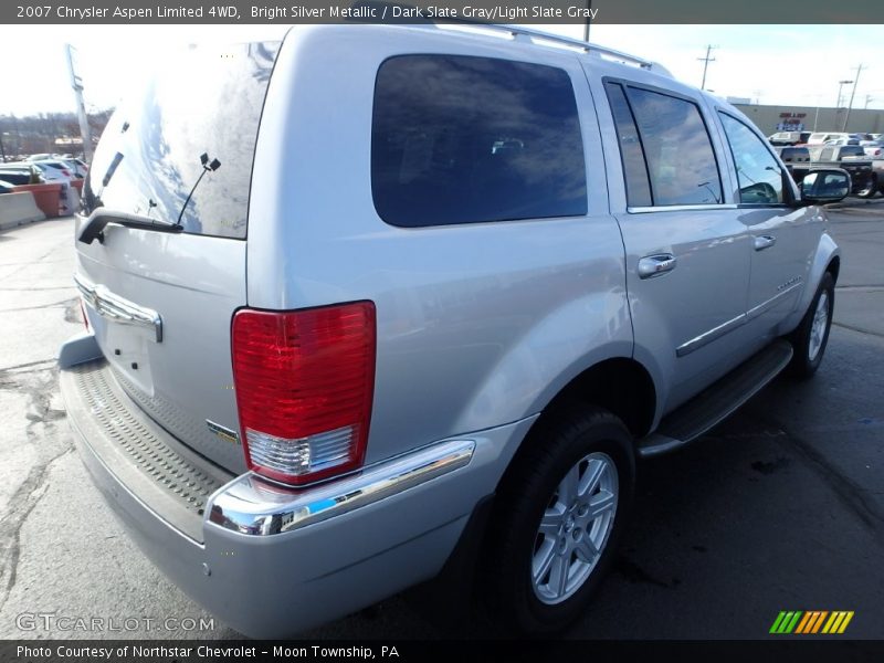 Bright Silver Metallic / Dark Slate Gray/Light Slate Gray 2007 Chrysler Aspen Limited 4WD