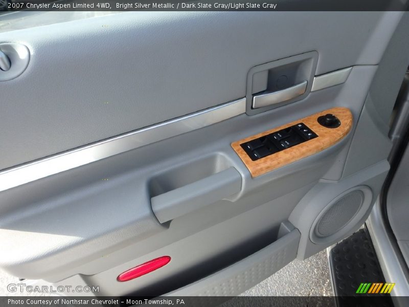 Bright Silver Metallic / Dark Slate Gray/Light Slate Gray 2007 Chrysler Aspen Limited 4WD