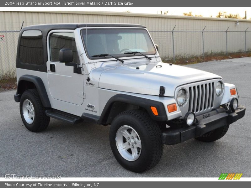 Bright Silver Metallic / Dark Slate Gray 2004 Jeep Wrangler Sport 4x4