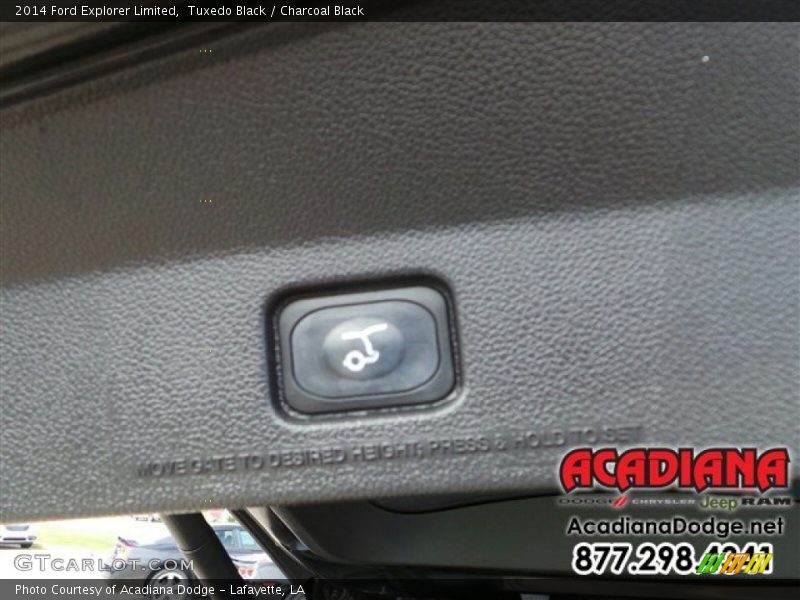 Tuxedo Black / Charcoal Black 2014 Ford Explorer Limited