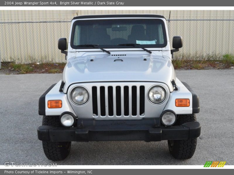 Bright Silver Metallic / Dark Slate Gray 2004 Jeep Wrangler Sport 4x4