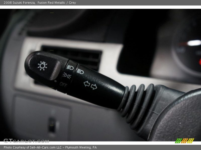 Fusion Red Metallic / Grey 2008 Suzuki Forenza