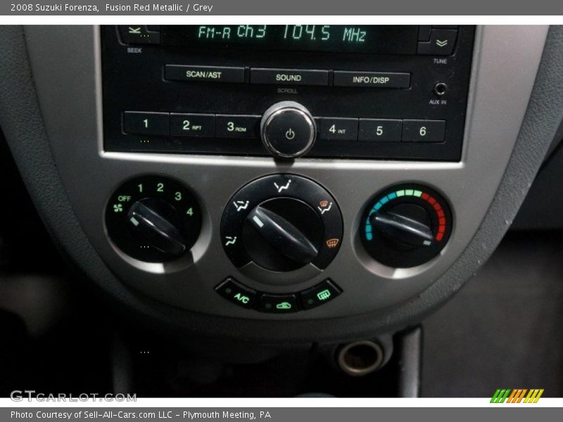Fusion Red Metallic / Grey 2008 Suzuki Forenza
