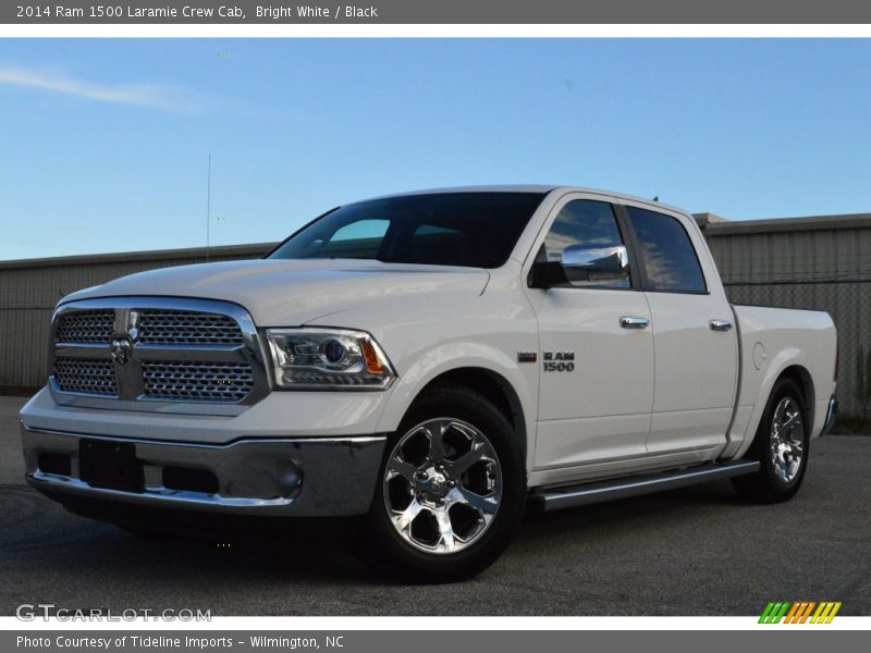 Bright White / Black 2014 Ram 1500 Laramie Crew Cab