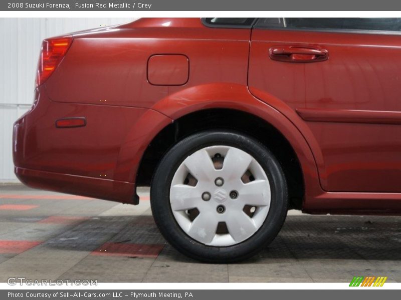 Fusion Red Metallic / Grey 2008 Suzuki Forenza
