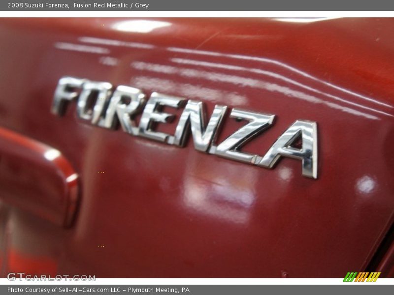 Fusion Red Metallic / Grey 2008 Suzuki Forenza